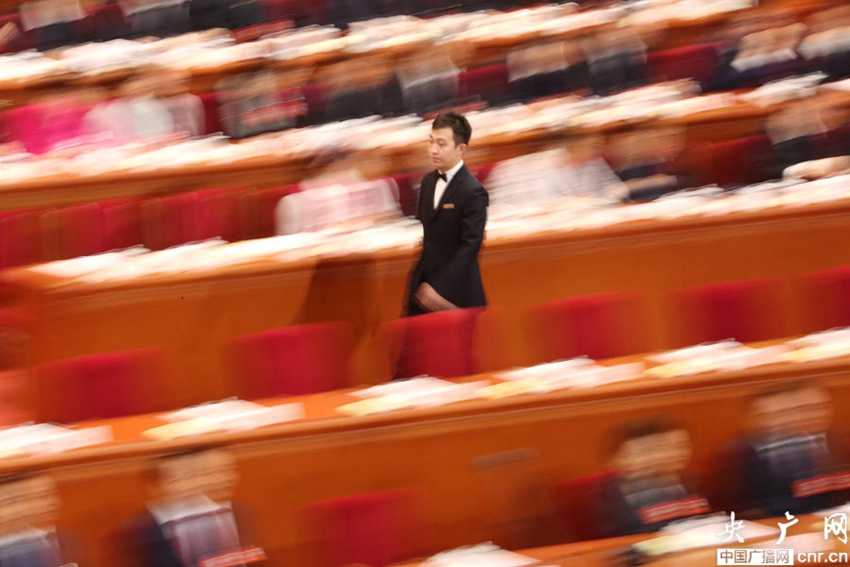 ��������������ķ���Ա�ƺ���Զ���������ǣ�����һ�������ʢ��