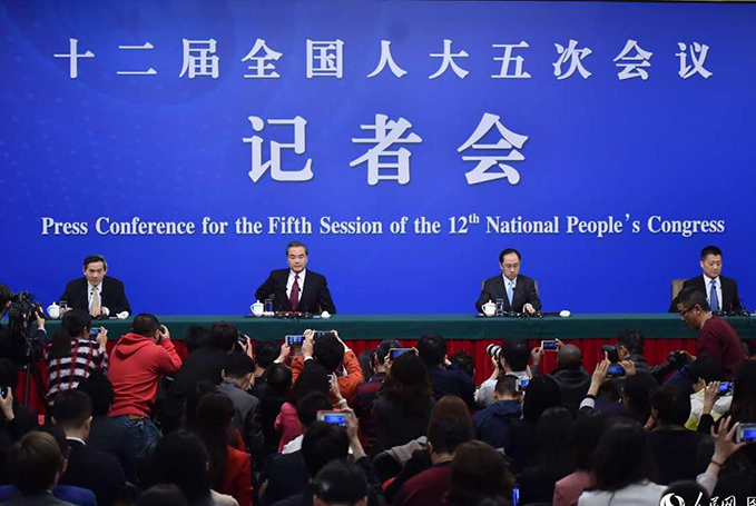 外交部部长王毅谈中国的外交政策和对外关系