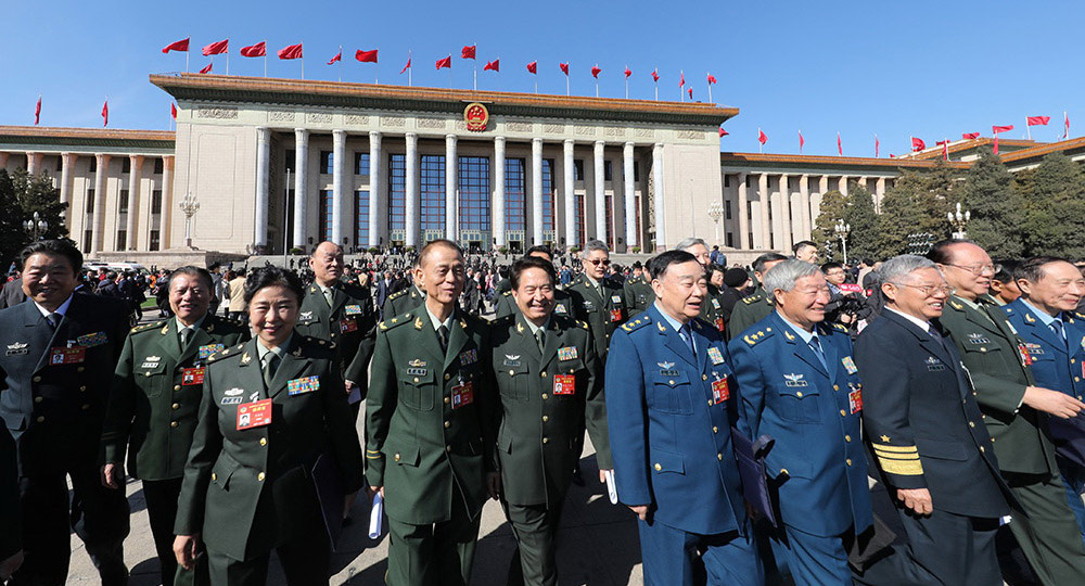 全国政协十二届五次会议闭幕   3月13日，全国政协十二届五次会议在北京人民大会堂举行闭幕会。