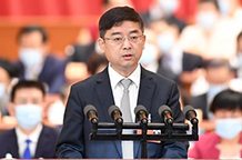 曲鳳宏委員代表農工黨中央作大會發言