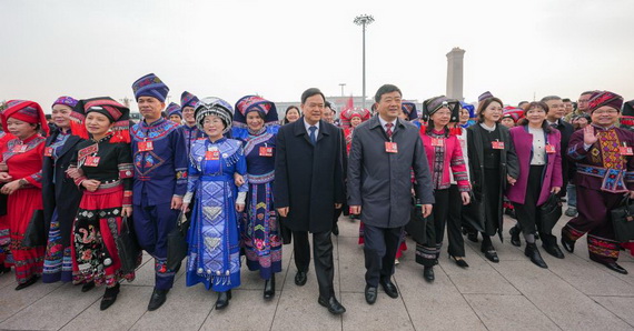 十四届全国人大三次会议开幕会在京举行