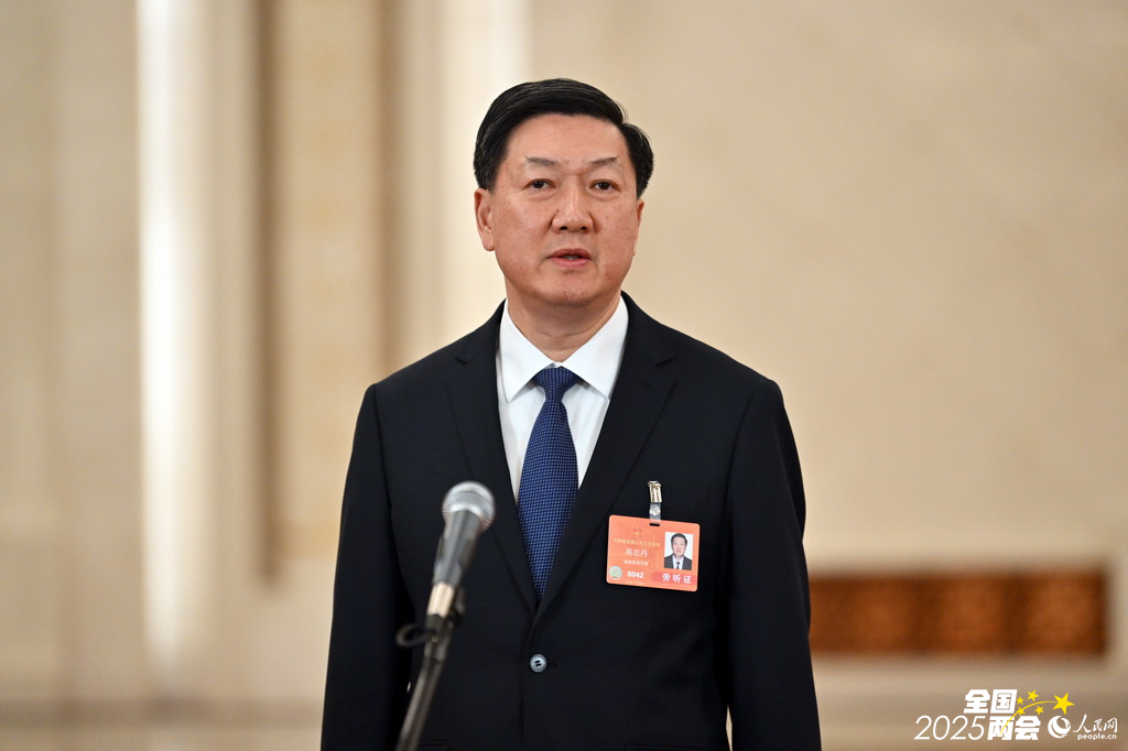 国家体育总局局长高志丹回答记者提问。