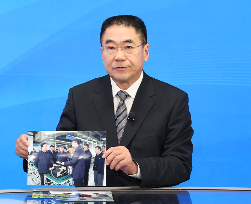 刘政奎                  全国政协常委、九三学社中央副主席                                      大力弘扬九三学社爱国、民主、科学优良传统，紧紧围绕“十五五”时期经济社会发展的目标任务凝心聚力、履职尽责。                  