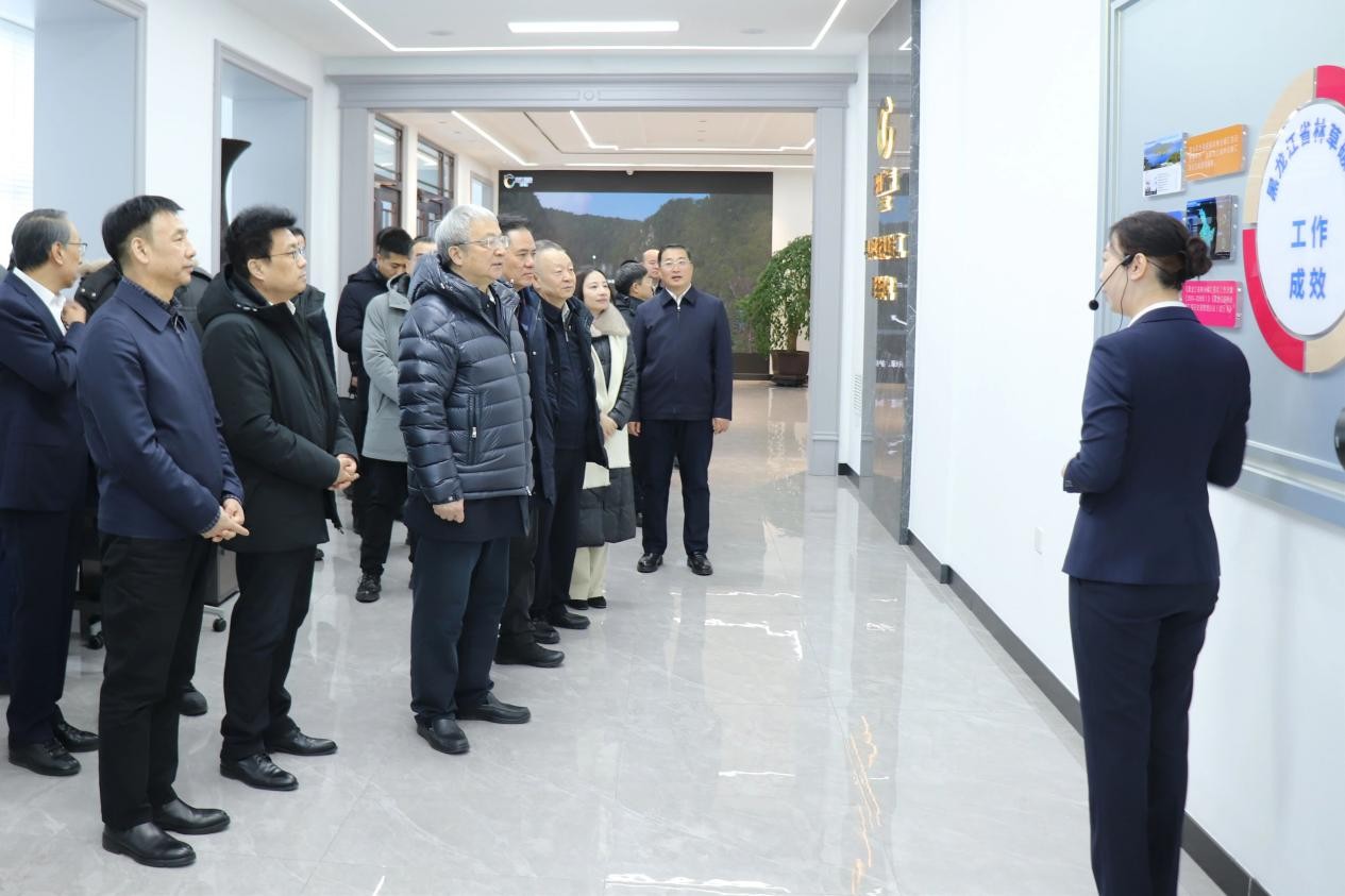 2025年2月，民盟中央常务副主席王光谦率队在黑龙江开展碳排放双控专题调研。