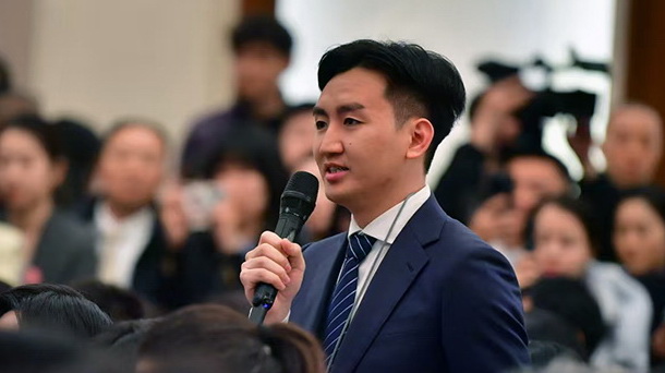 中国新闻社记者现场提问