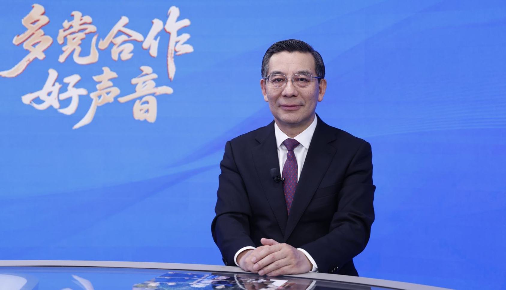 民革中央副主席李惠东：把履职答卷写在祖国大地上从长江生态环境保护民主监督工作收官，到消费领域重点考察调研，再到“华灿”品牌活动的海外拓展，每一段故事都彰显着民革中央紧扣中心、服务大局的责任与担当。