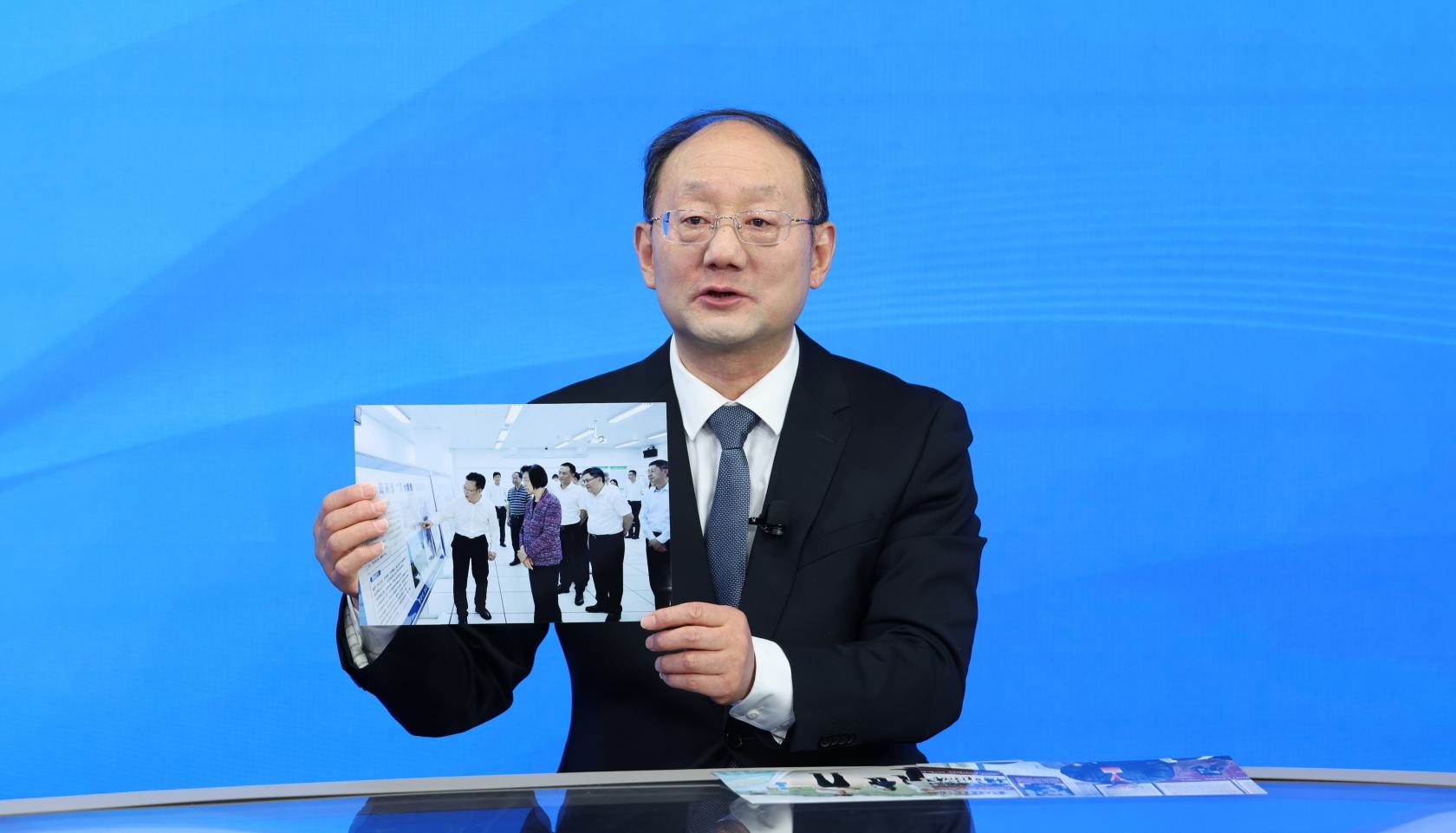 台盟中央副主席江利平：助力新时代统战工作高质量发展2025年以来，围绕长江重庆段生态环境保护重点、难点问题，台盟中央共组织开展各类监督调研11次，实施专项课题研究4个，举行工作座谈会6场，反馈问题线索和对策建议20余条，转化形成高质量参政议政成果4项。