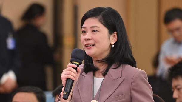 香港中評社記者現場提問