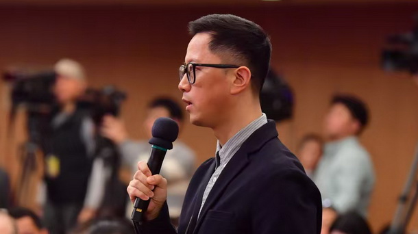 封面新聞記者現場提問