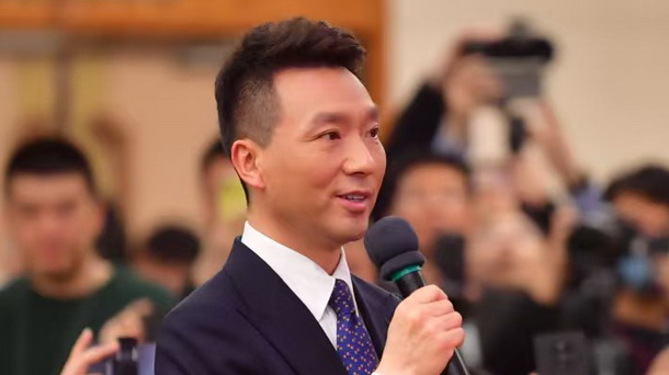 中央广播电视总台央视记者现场提问