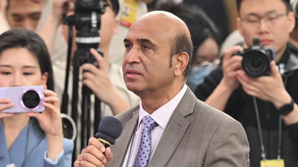 巴基斯坦联合通讯社记者现场提问