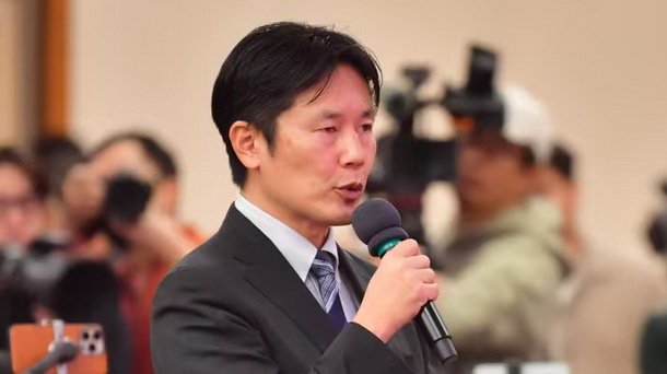 日本共同社记者现场提问