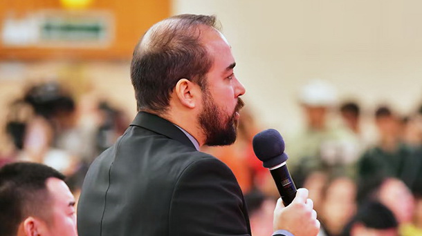 真实巴西媒体集团记者现场提问