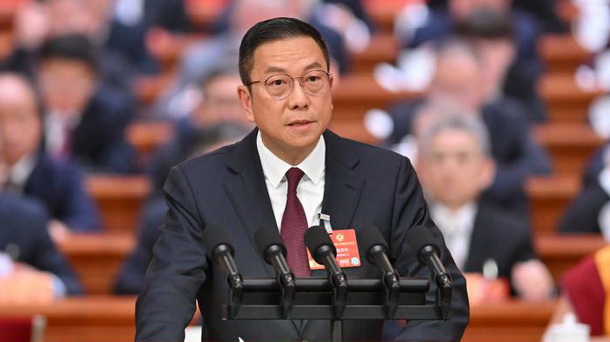 施荣怀委员发言