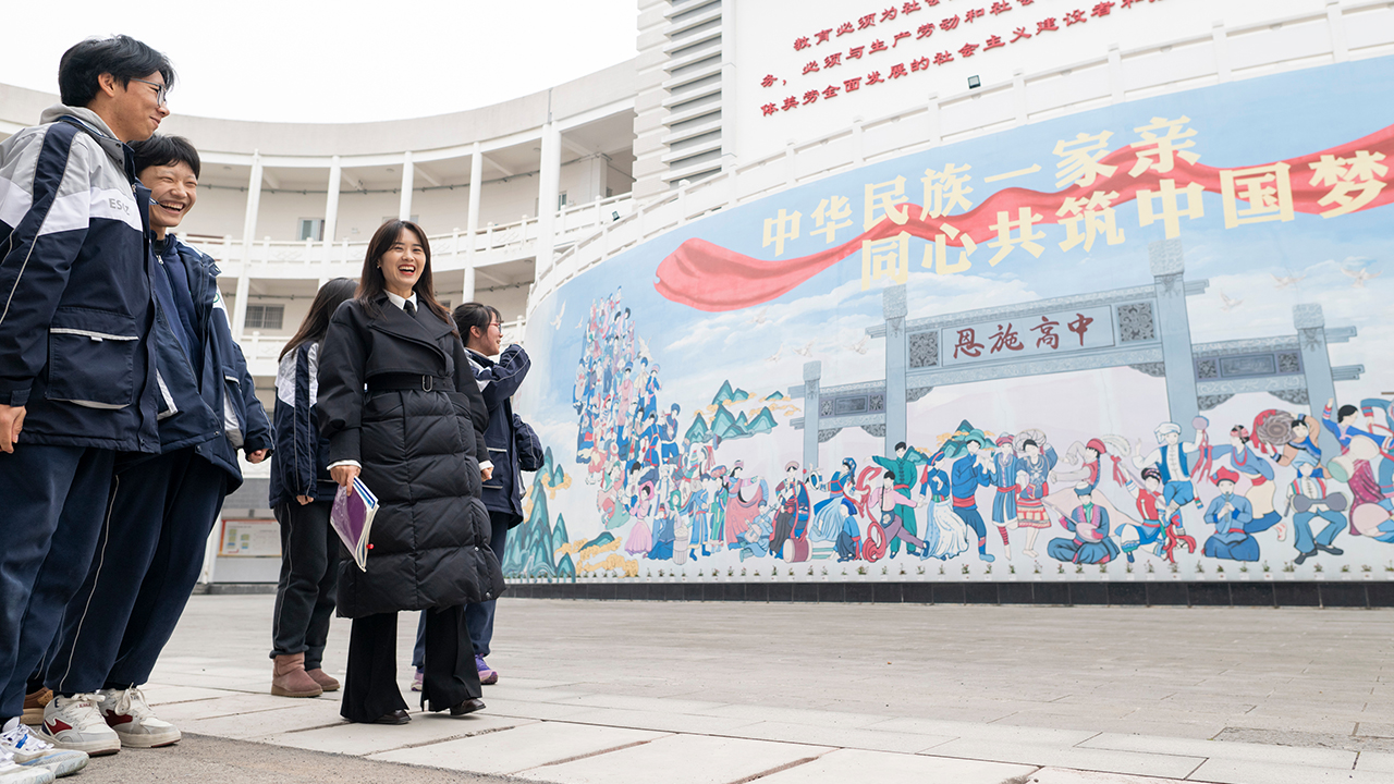 从基层一线走进人民殿堂
