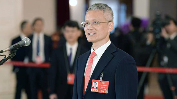 全国政协委员许可慰接受媒体采访