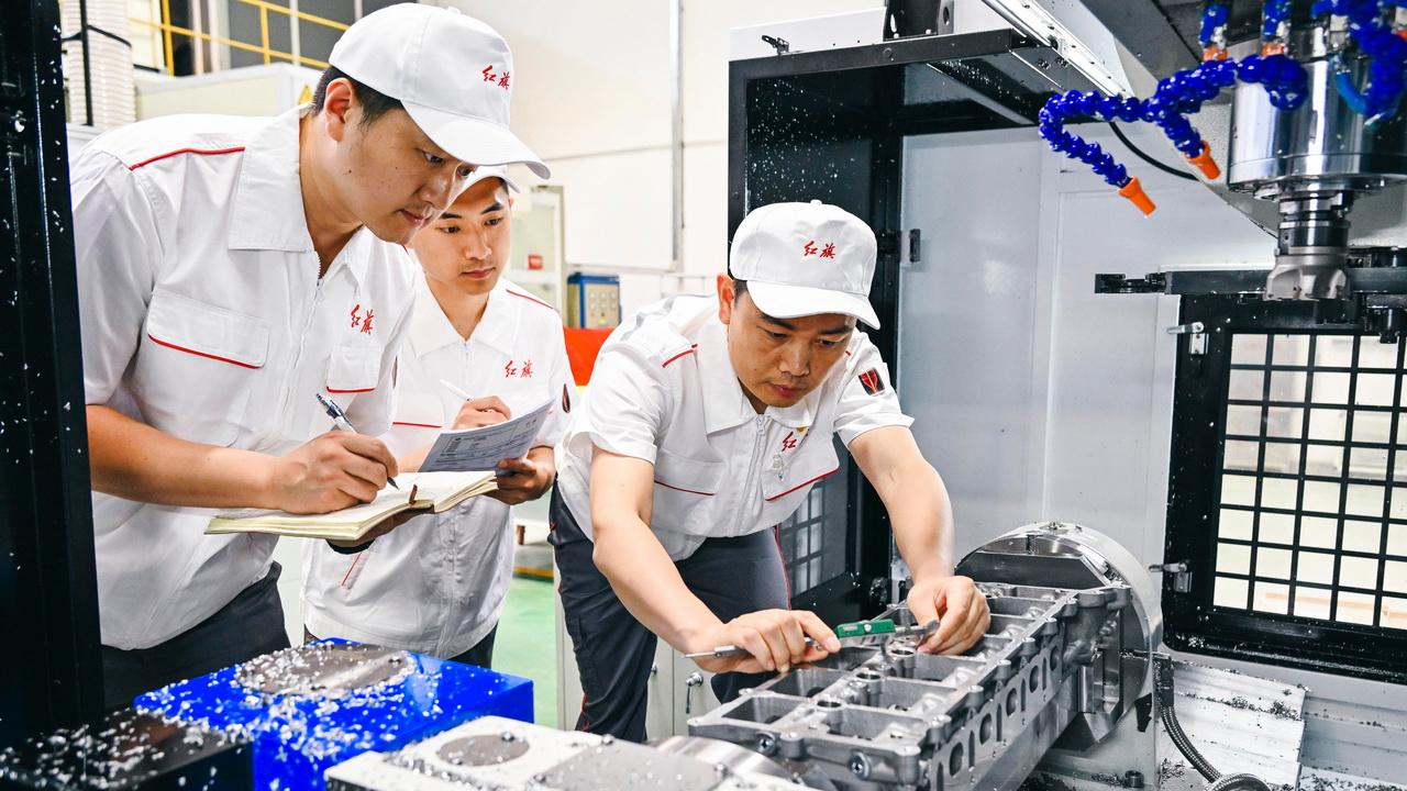 展望“十五五”：汇聚青春力量