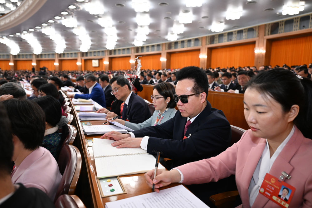 2025年3月5日，十四屆全國人大三次會議開幕會在北京人民大會堂舉行。新華社記者 李響 攝